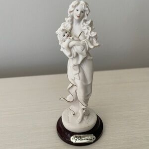 Giuseppe Armani Florence figure in maternity, mother and child miniature